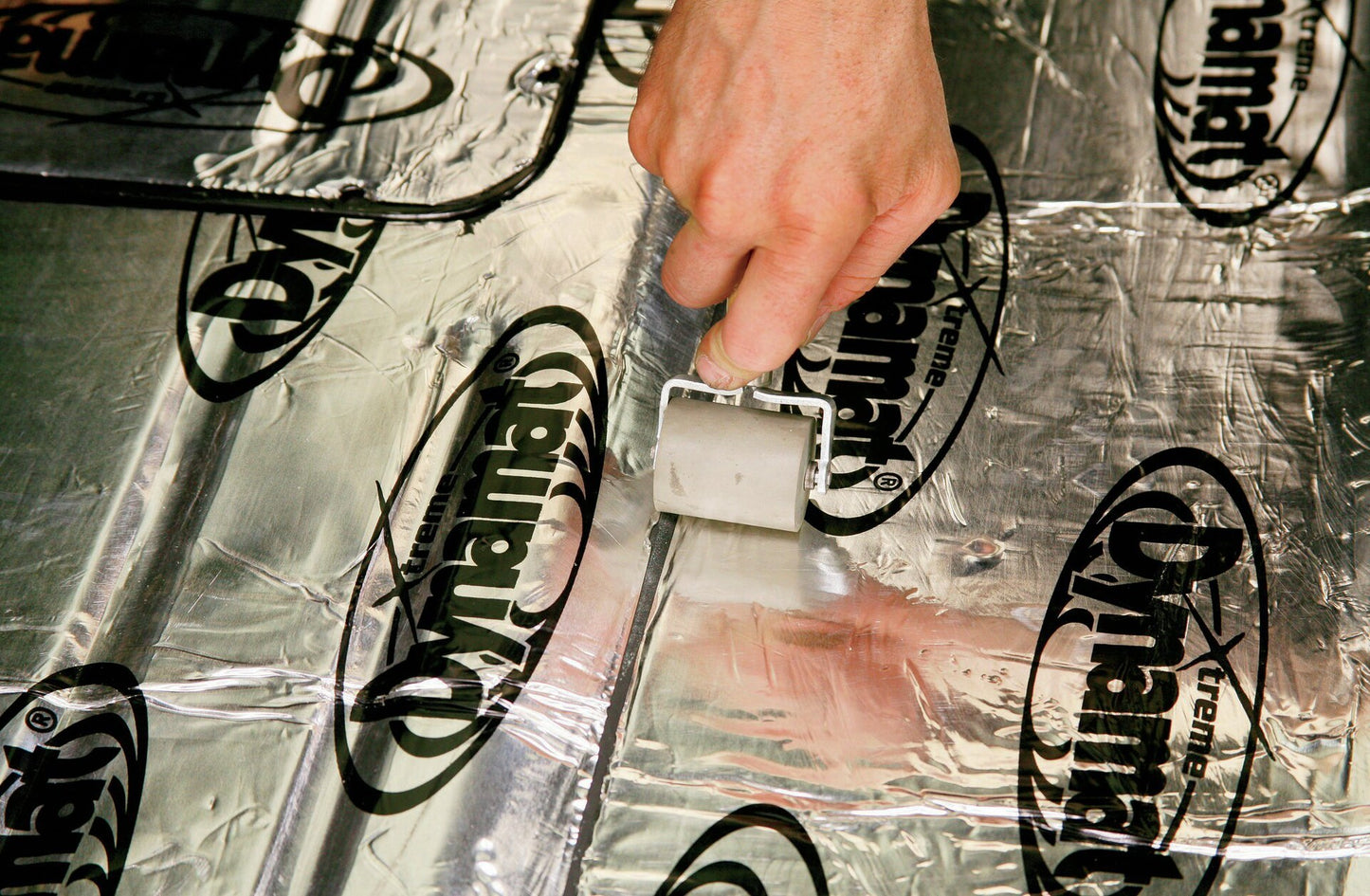 DYNAMAT PREMIUM RUBBER ROLLER 2" FOR SOUND DEADENING