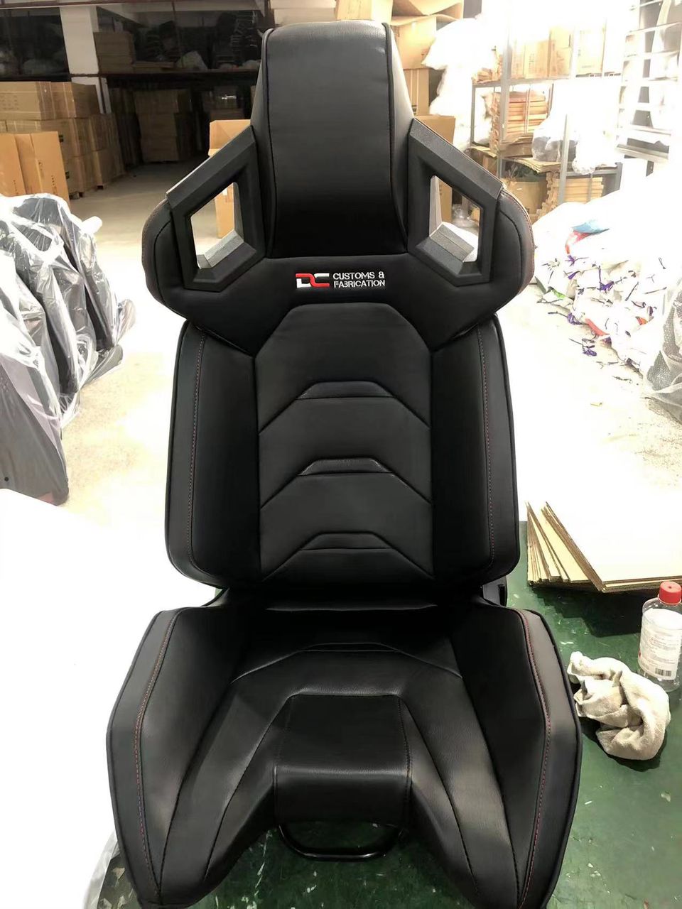 DC CUSTOMS & FABRICATION LUXURY BUCKET RECLINABLE SEATS - PAIR