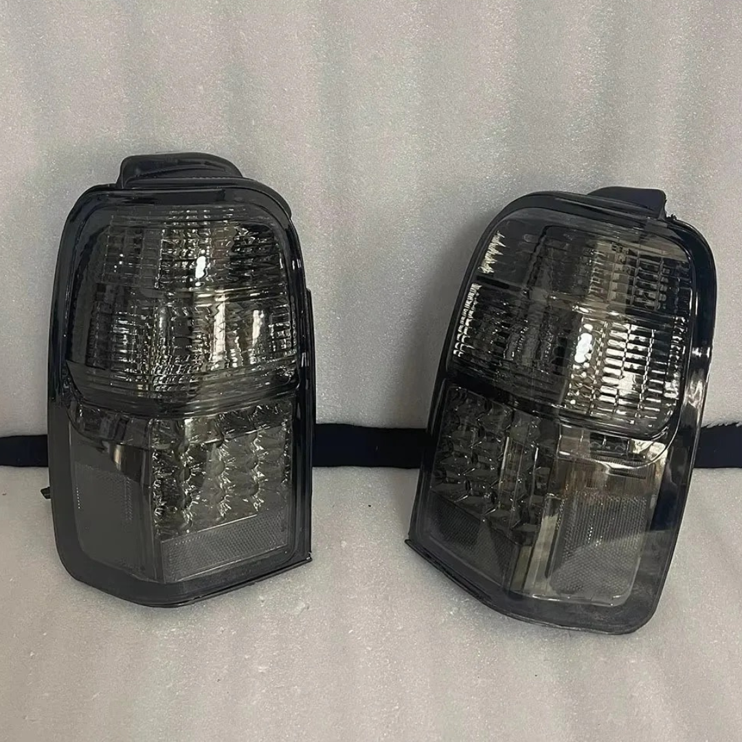 Toyota Hilux Surf / 4Runner 1995–2002 (3rd Gen) Tail Lights