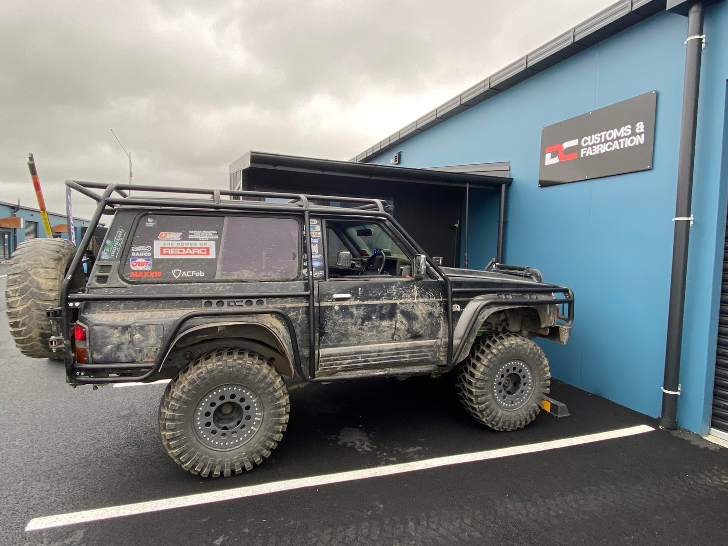 Exoskeleton roll cages, Custom built to suit any vehicle (MADE TO ORDER)